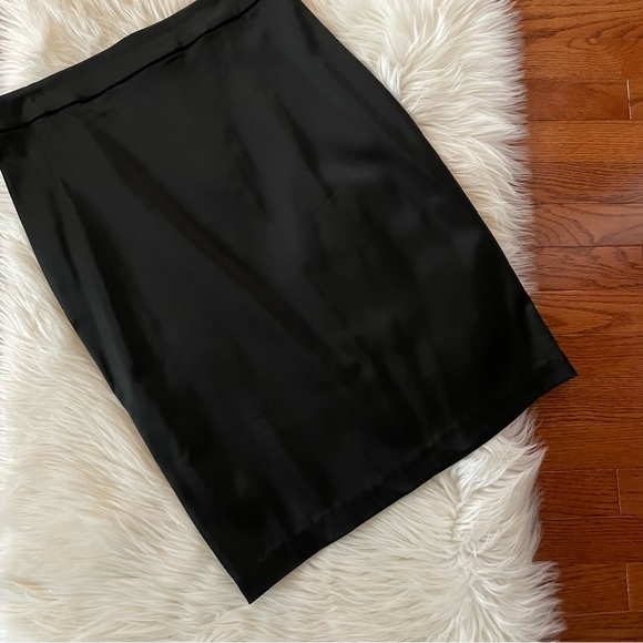 Tadashi Shojl Stretch Satin Pencil Skirt in Black Size 12 Evening Night - Picture 2 of 6
